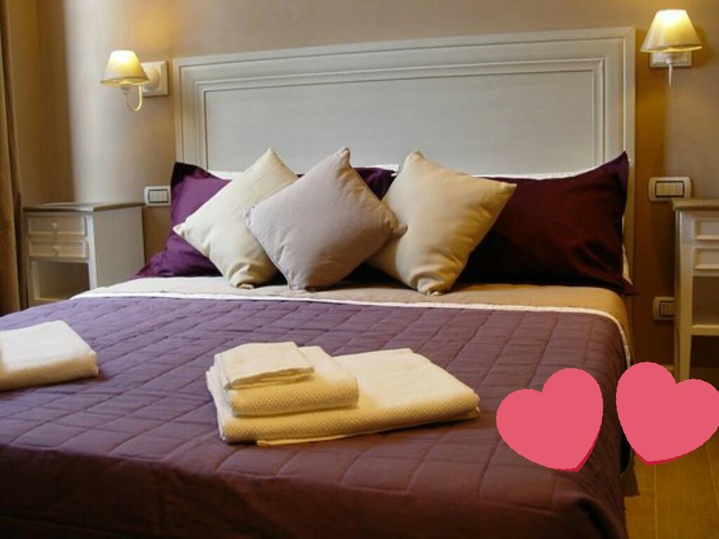 Host4GuestRome's tweet photo. WAKE UP! S. VALENTIN IS COMING!!
Last super offers for a great romantic trip in Rome! #love #SanValentin https://t.co/6K8sjVU67c