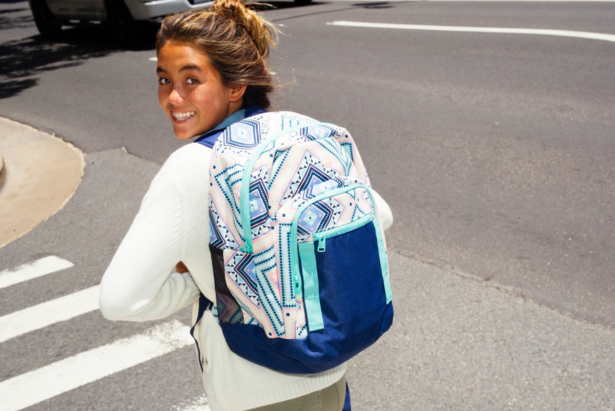 surferleila's tweet photo. 🎒Mermaids don't do homework 📚
@Roxy #roxyready
📷 by Ryan Heywood https://t.co/utmlyz7YTP