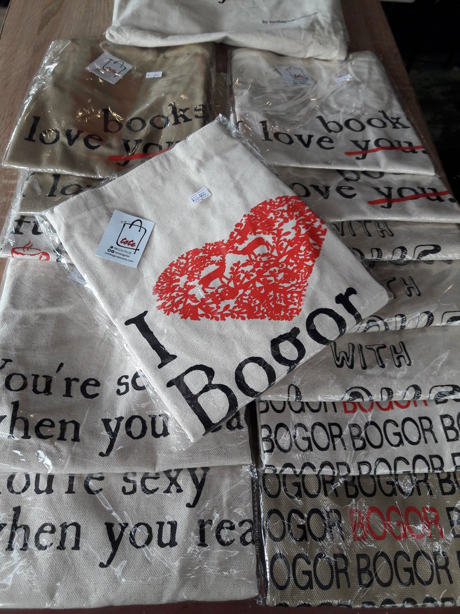 KelasBogor's tweet photo. Ini produk jualannya Oom @adiwkf lhoo, mau beli? Cek aja di @totebagINA. Lucuk yah. : ). #UKMOnline #KelasBogor #KomunitasBogor https://t.co/kEjFwsoVgq