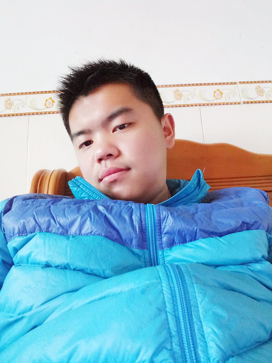 baseaberdeen's tweet photo. 帅气的小哥,喜欢的点赞. https://t.co/D5tce3O1oj