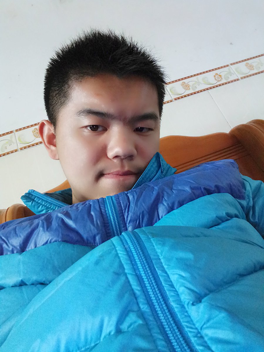 baseaberdeen's tweet photo. 帅气的小哥,喜欢的点赞. https://t.co/D5tce3O1oj