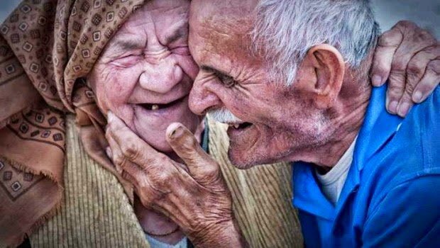 PazziPerIlBlog's tweet image. #MiChiesiSe .. a volte solo una risata assieme alla persona giusta può valere una vita #tuttipazziperilblog