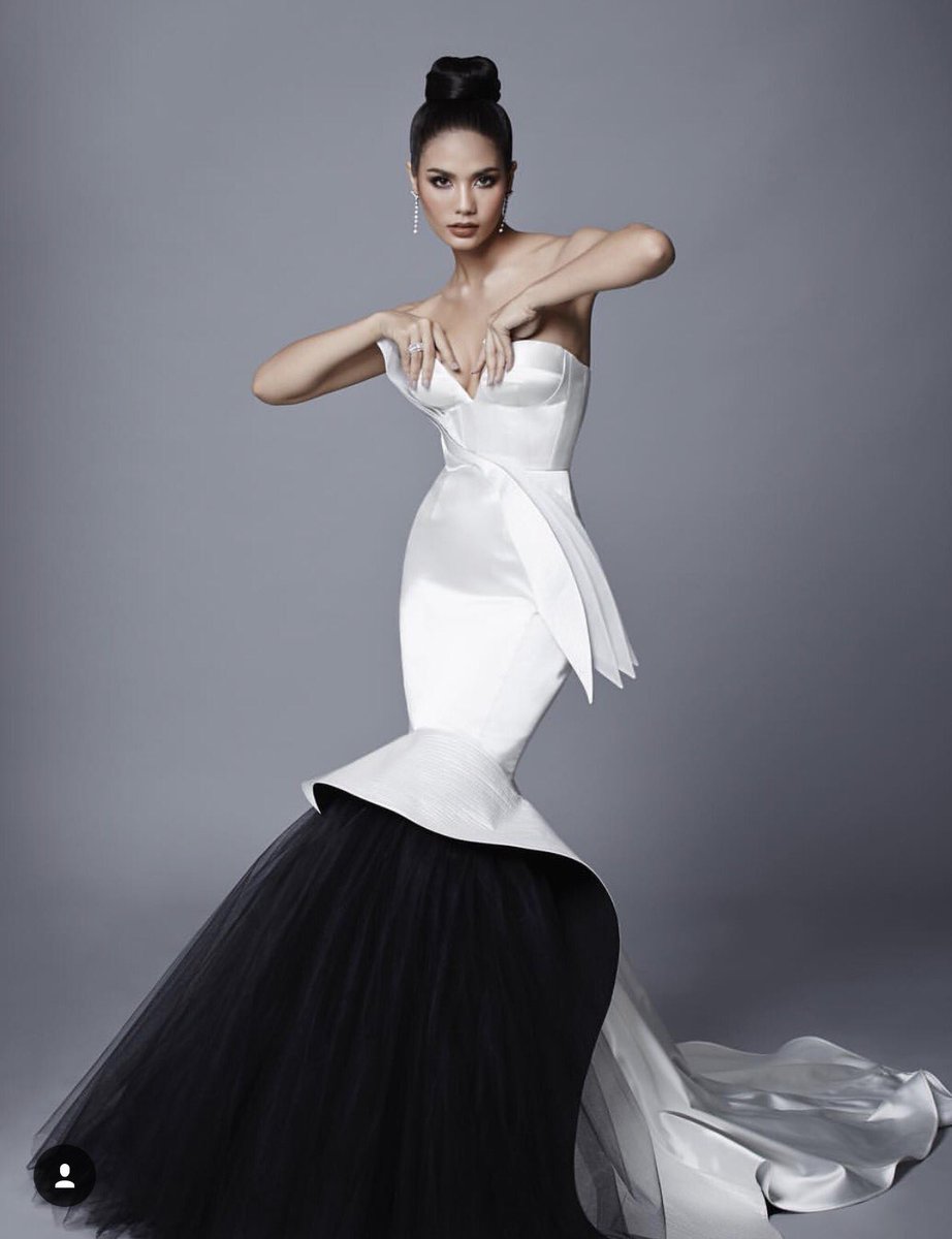 tonthanasit's tweet image. ความกูตูร์ ความแพง #MissUniverse #Thailand