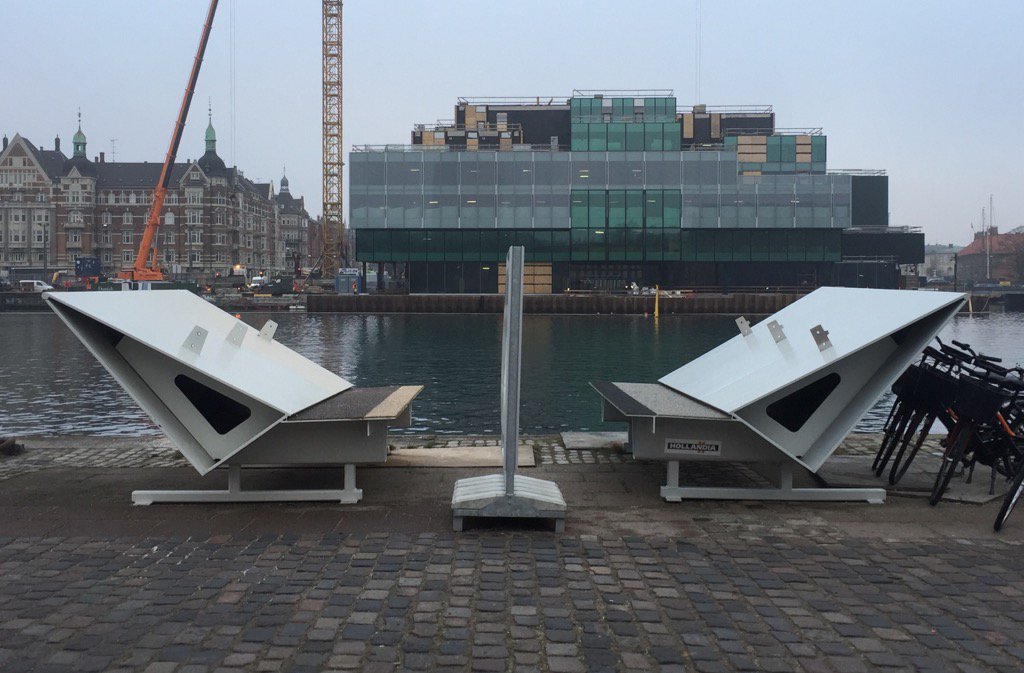 On the quay a small foretaste of the #cycle &amp; pedestrian bridge <a href="/MobilisDanmark/">Mobilis Danmark</a> will build for <a href="/Realdaniadk/">Realdania</a> #ibikecph
