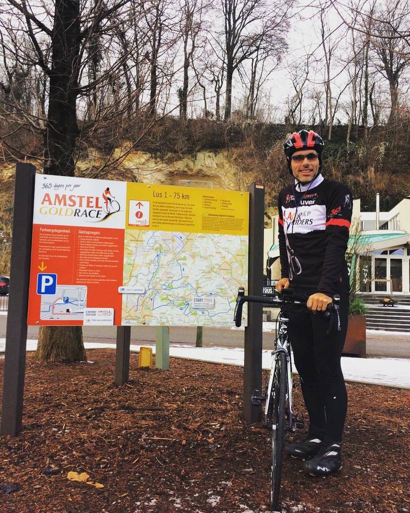 FietscafeVburg's tweet photo. @werner684 in the Hills! Have fun today! #dutchmountains #agrxpriders #trainingstarts #cyc… https://t.co/vsAiKB0aQg https://t.co/Q0LY6gDe6w