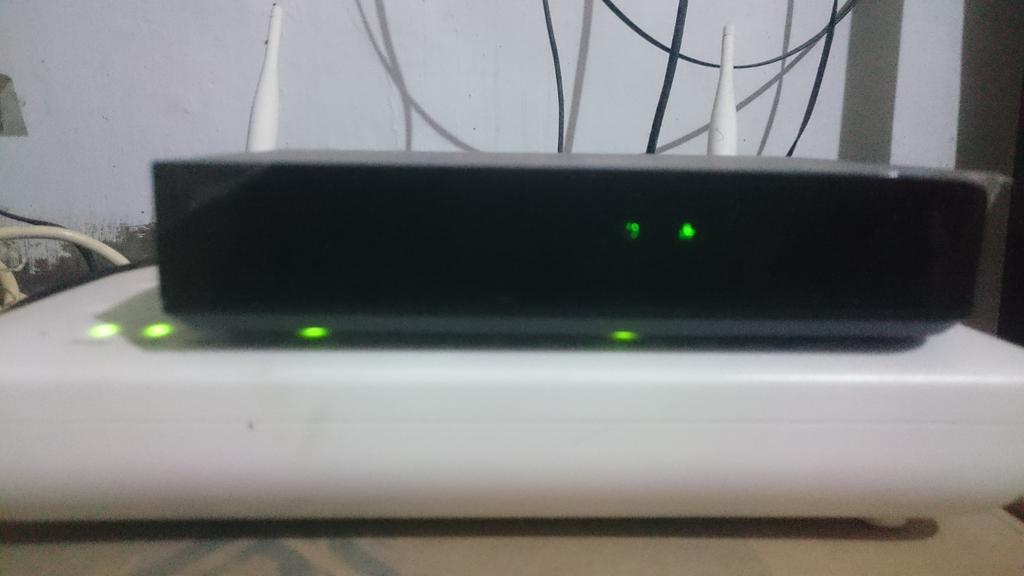 wbwilapa's tweet photo. @TelkomCare lampu modemnya https://t.co/oxCvSvfl2R
