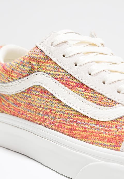 SneakerDealsGB's tweet photo. A multicolour version of the Vans Old Skool has just surfaced for ONLY £31.50!

Grab yours here => https://t.co/QK3fjAZPT9

UK4.5-12
RRP£70 https://t.co/EA4RIJWSbE