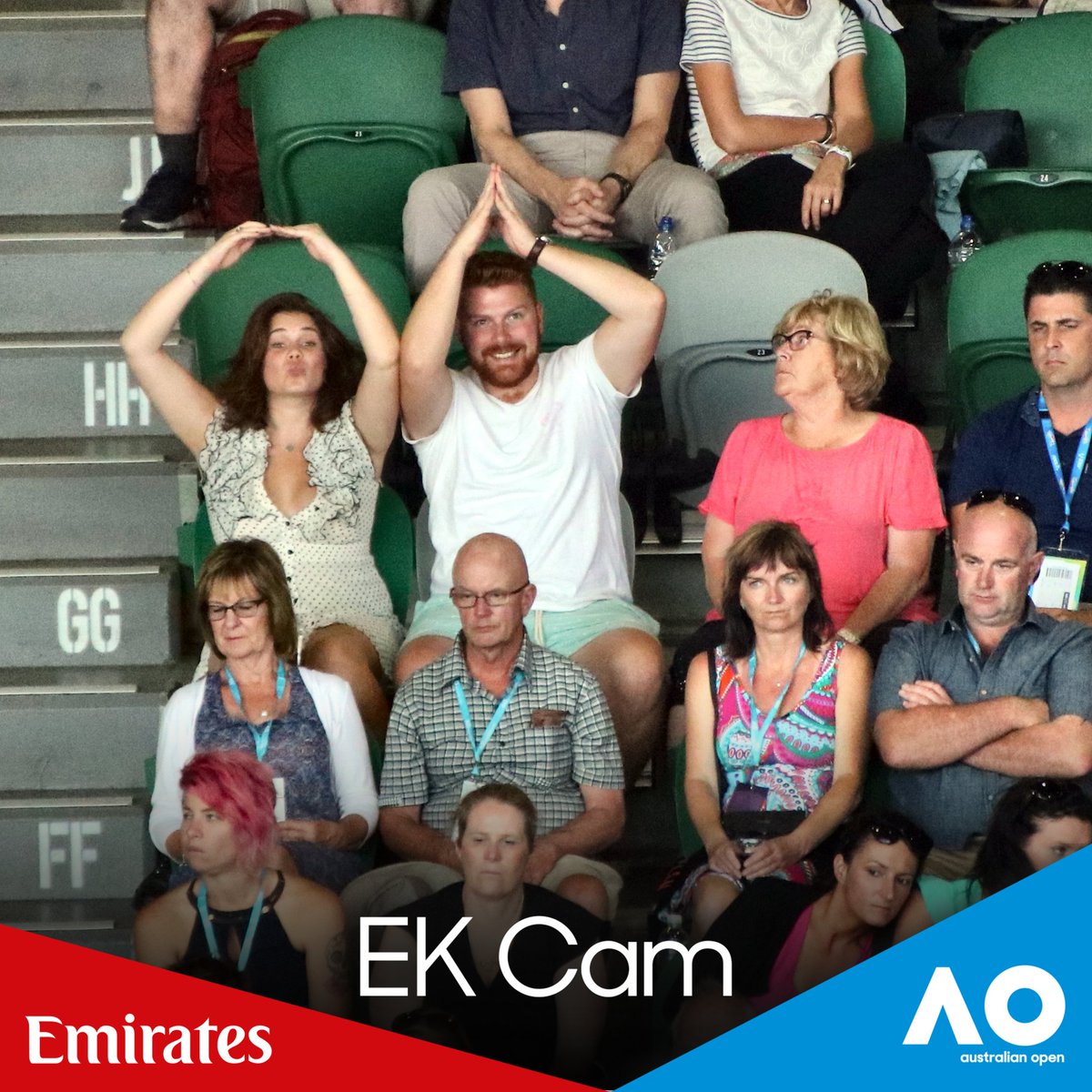 JamesFarrey's tweet photo. I am at the Australian Open! #ausopen #EmiratesReturn https://t.co/A53V0VNYrm