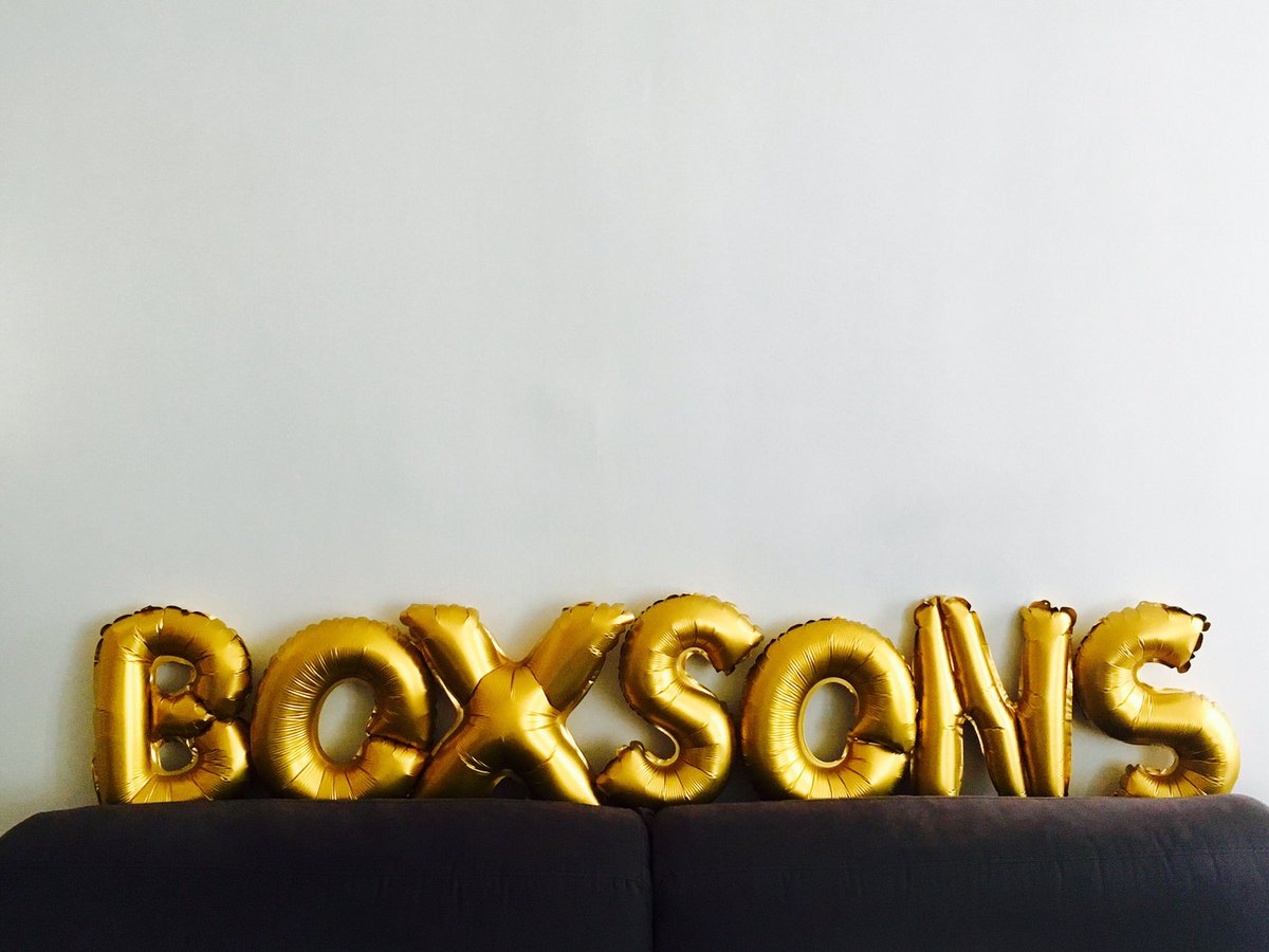 BoxSonsFr's tweet image. C'est le week-end, #BoxSons squatte le canapé