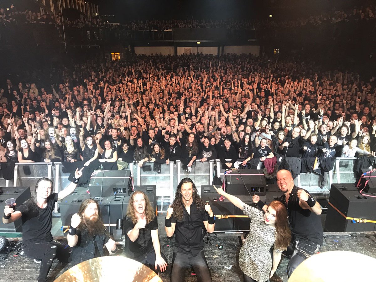 Oberhausen, you rocked! Tonight we will have a BIG party in Prague! Do you have the party shoes on?
