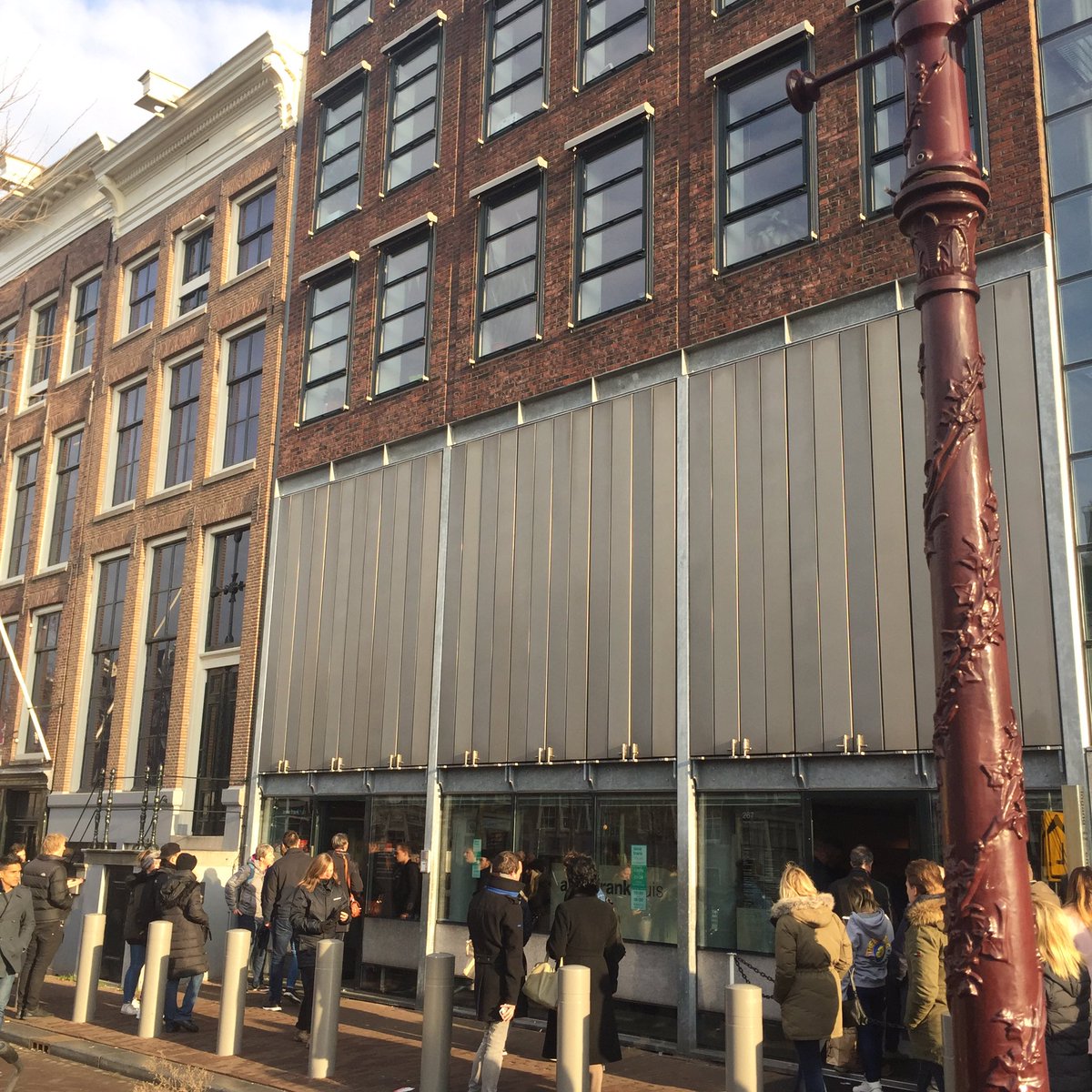 astroehlein's tweet photo. Anne Frank House, Amsterdam. Rejected by the US as a refugee. Murdered by the Nazis.  https://t.co/aO1qxhE86c https://t.co/D3kbW31AXV