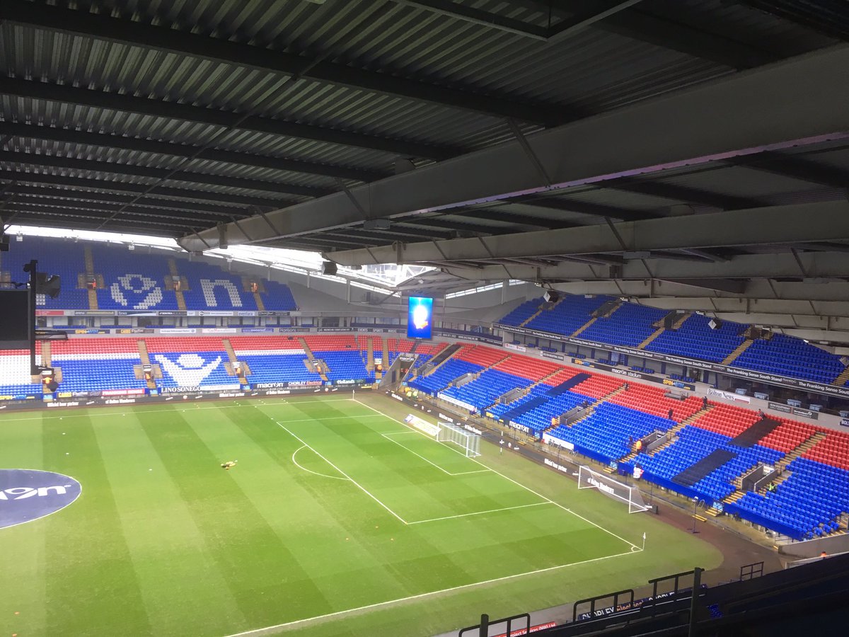 garypwest's tweet photo. Covering Bolton v Charlton for @BBCMancSports with former City and premier league player Tony Vaughan https://t.co/uEkJ7QvLgR