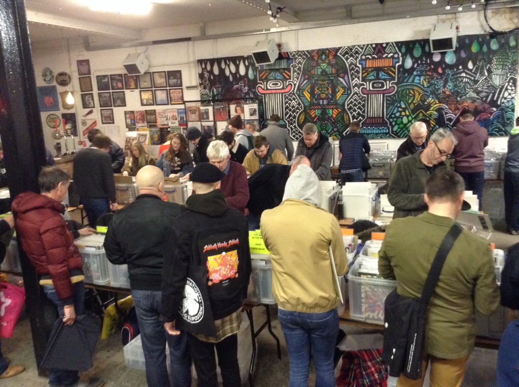 Hull Record Fair tweet media