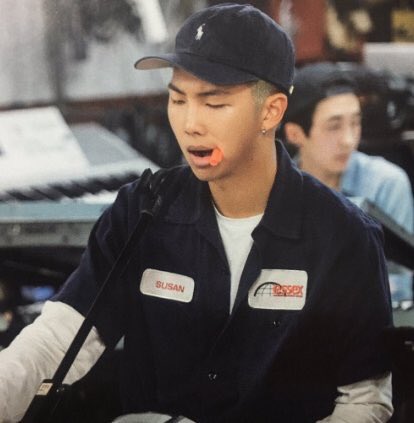 yoongistearss's tweet photo. I love the new bts members. Please stan Susan and Joe and give them support. https://t.co/R9a0R2NAzw