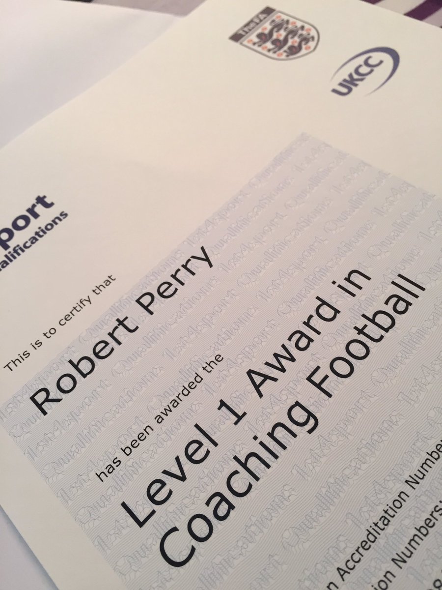 RobPerry2012's tweet photo. Received my FA level coaching in football. Thanks @Barryfisher71 https://t.co/oRi6fUQsJf