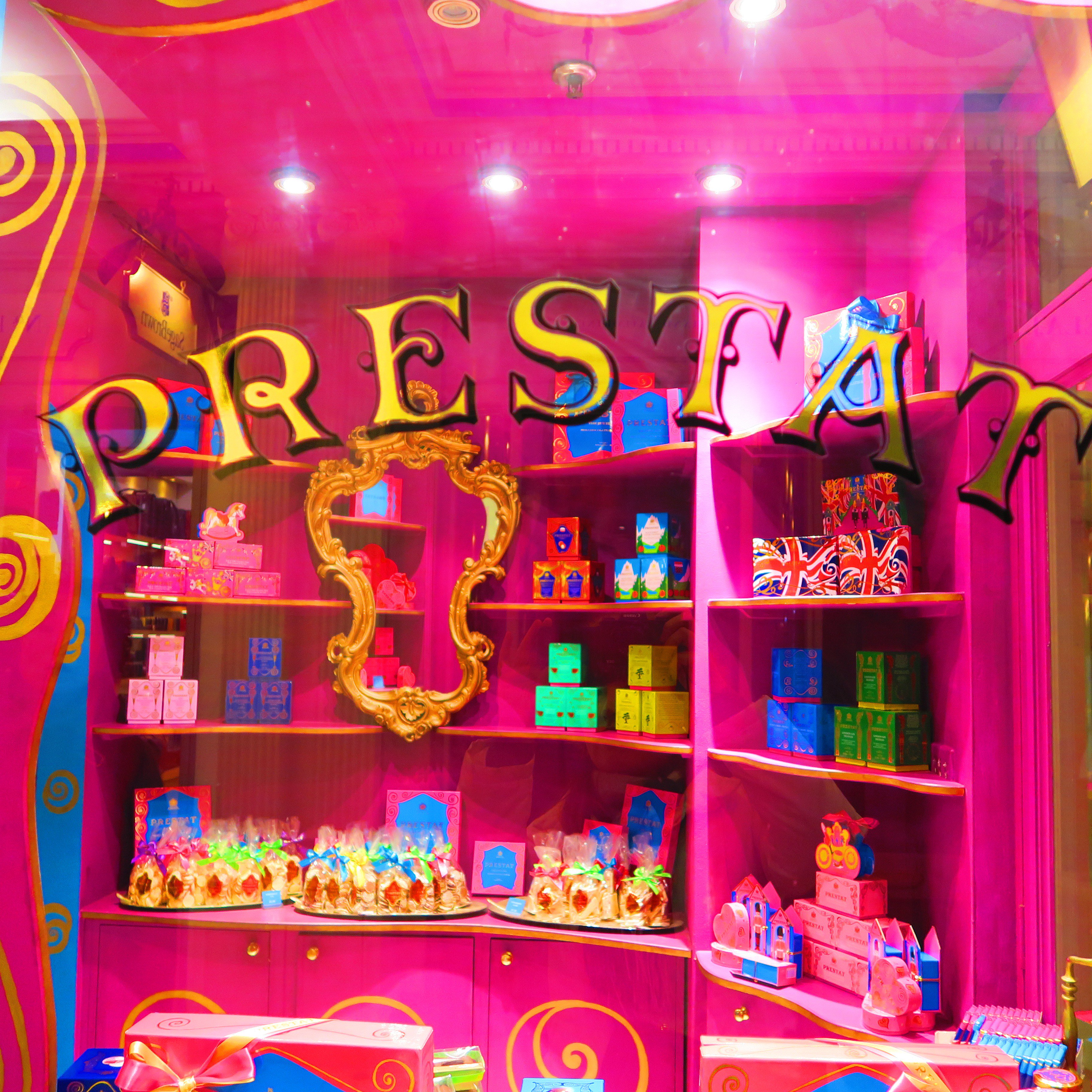 妄想ロンドン会議 Kobe ロンドンに来たら ぜひお立ち寄りあそばせ 英国王室御用達のチョコレート店 Prestat チャーリーとチョコレート工場 作中でウィリー ウォンカさんも認めた老舗店 オススメはダイアナ妃も愛したという ピンクシャンパン