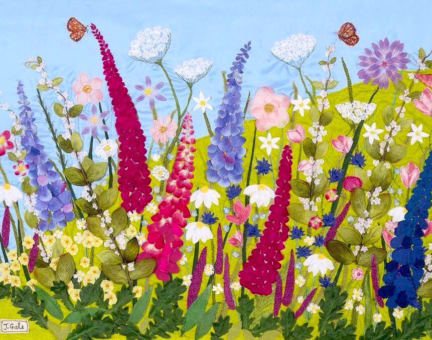 jackiegaleart's tweet photo. Florals in textile art! https://t.co/F2T0e0xtV3 #flowers #art #textileart @TeleGardening @gardening @gardenfestival https://t.co/9j6GTDdc7W