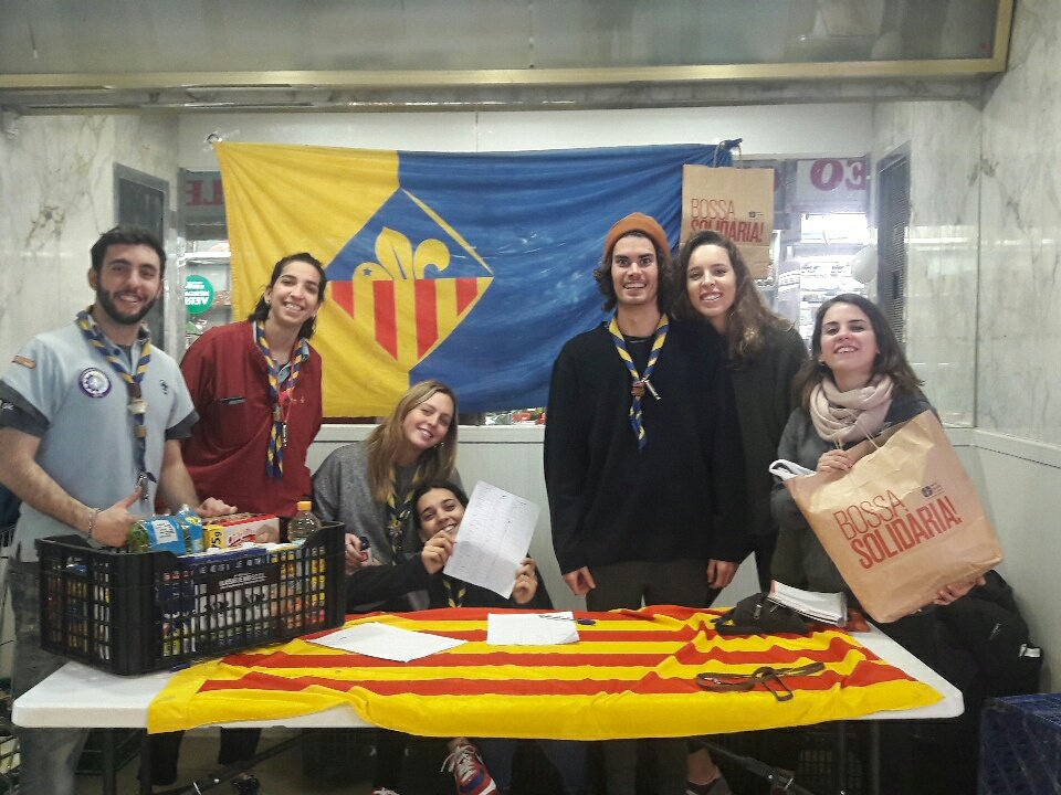 aemafeking's tweet photo. Bossa Solidària vol.2 al @mercathorta https://t.co/UJCY37oTtb