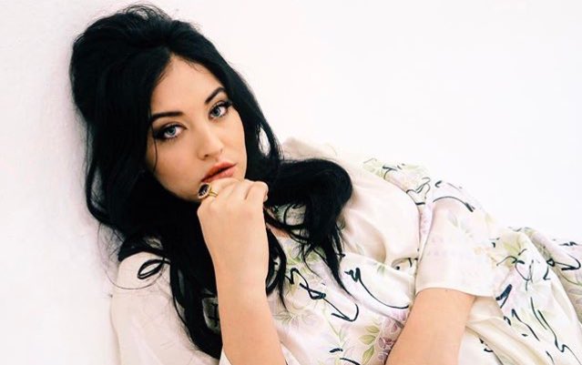 Waking up like 🌹
IG update : queenstarlie