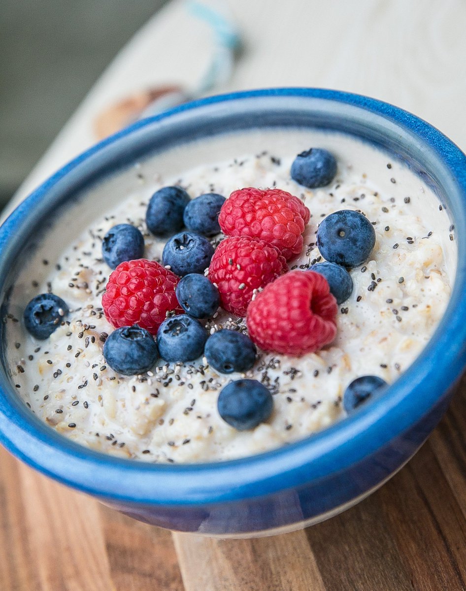chiabiaseed's tweet photo. Did you get your free pack of @FlahavansIRL porridge? Sprinkle some Chia Bia goodness on it :) #OperationOats #BoostYourBreakfast #Porridge https://t.co/W9Tox1rdf0