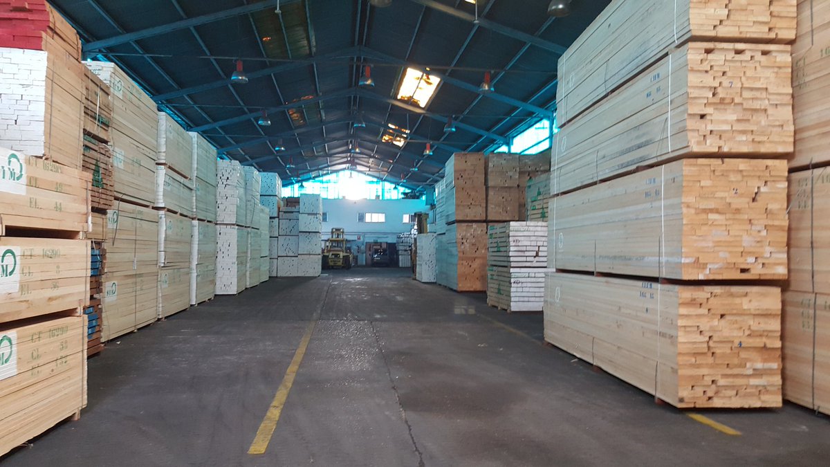 Terminado traslado de Alcudia a el Puig. Ahora seremos capaces de servirles mejor, debido a nuestro stock en maderas y calidad seleccionada