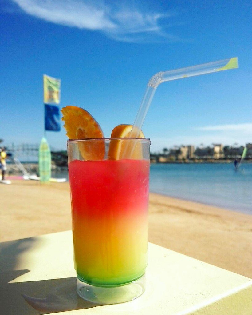 HrgDirectory's tweet photo. The mood needs a #cocktail 
#HurghadaDirectory #Hurghada #Elgouna #elgounaredsea #RedSea #… https://t.co/wPf59aUKJp https://t.co/QrufNy7iQV
