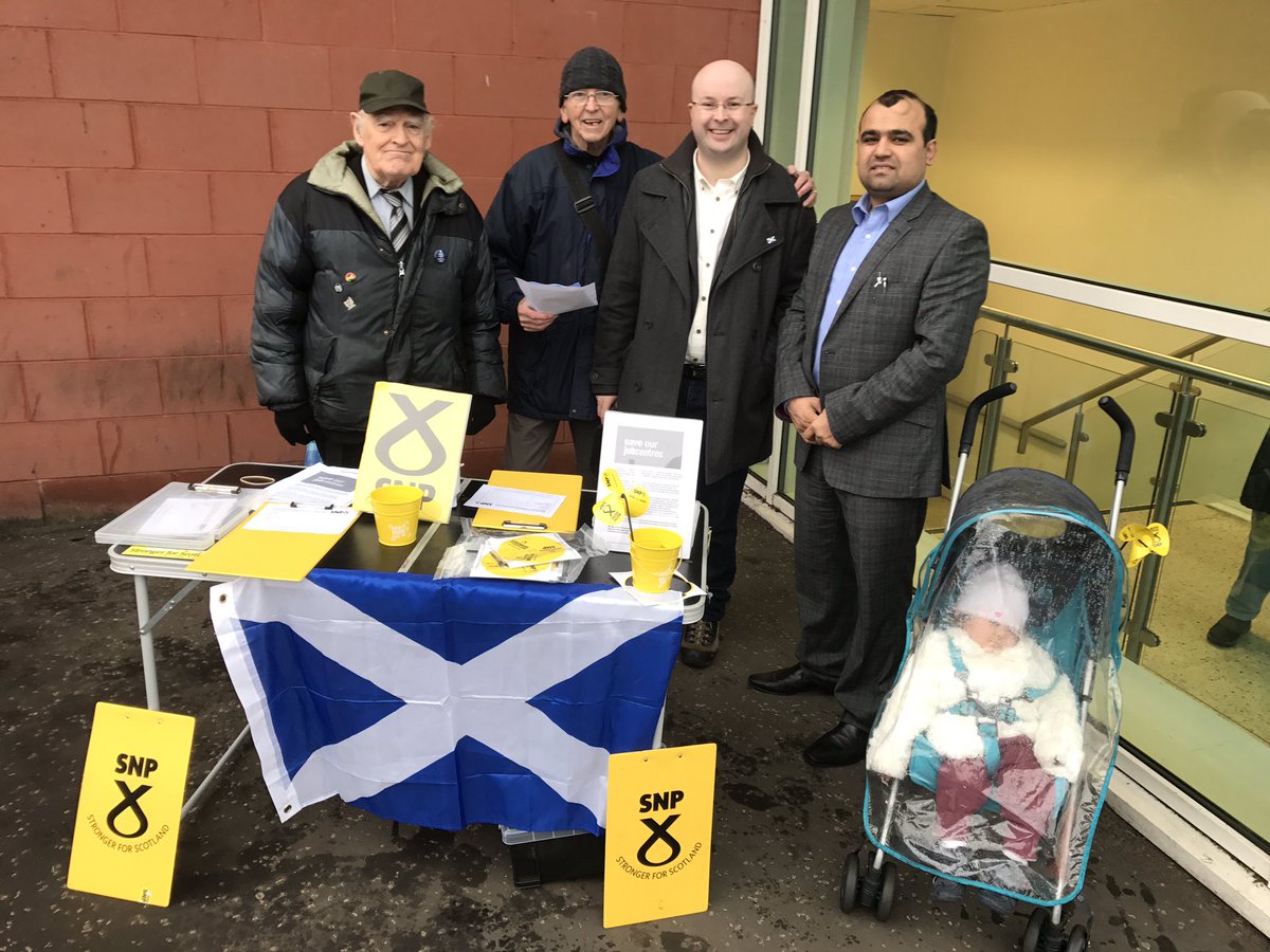 AbdulBostani2's tweet photo. Compaignin to save Glasgow's job Centre from Tory Government. https://t.co/qzwkPbyFuG