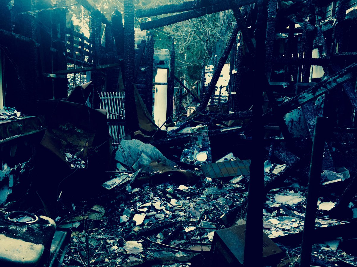 Twitter 上的 オバケン 千葉の霊が出ると噂の燃えた廃墟に行きその帰りに台場怪奇学校 新企画で更に楽しめました 冬のお化け屋敷最高 T Co Zckjkm2ose Twitter