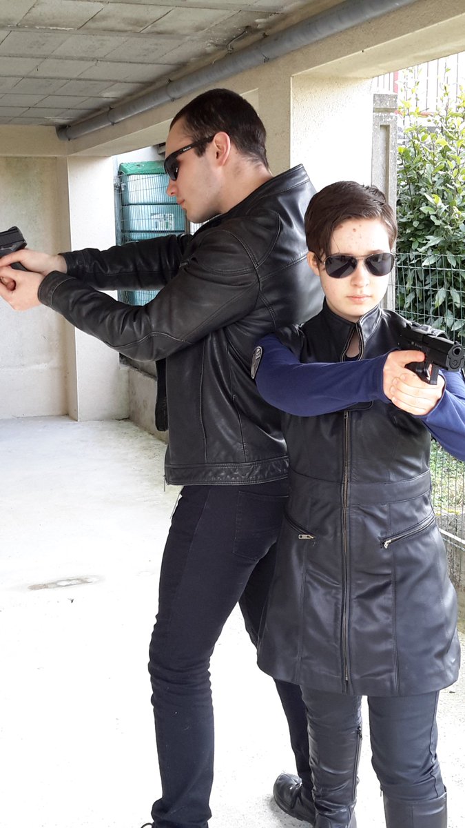 Sumaru97Cindy's tweet photo. Philinda cosplay, this badass couple is everywhere, even in France ! @MingNa @clarkgregg #AgentsofSHIELD https://t.co/OhuWtMYUl3