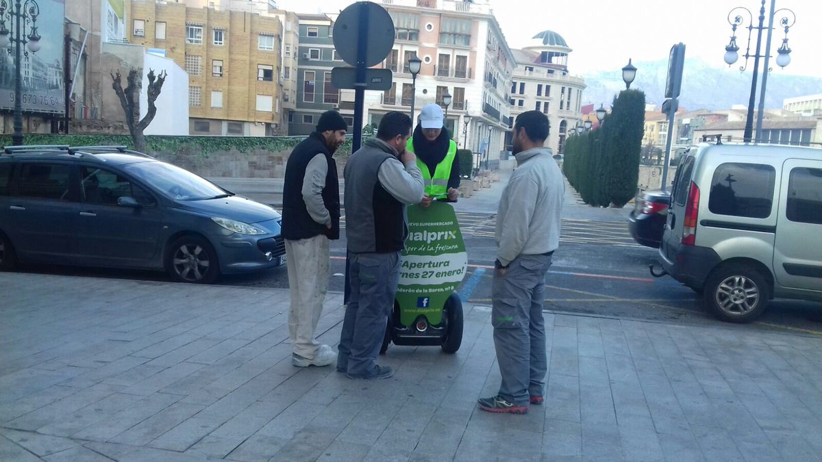 Publicidad en Segway tweet media