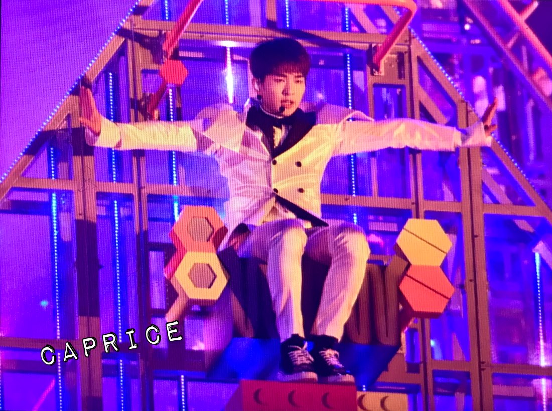 caprice_oj's tweet photo. pre 2017.01.28 SW Five hukui
#온유 #onew #샤이니 #SHINee
@skehehdanfdldi https://t.co/MbRMoxKEXs