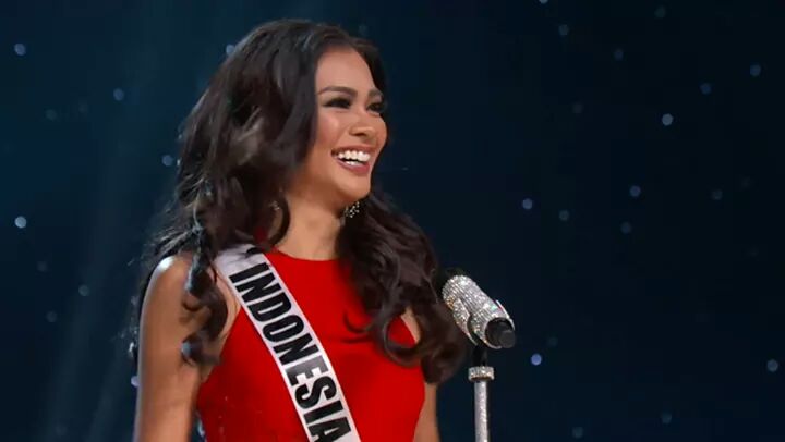 febrendaponto's tweet photo. #MissUniverse 
#Indonesia https://t.co/t74LYsRD0s