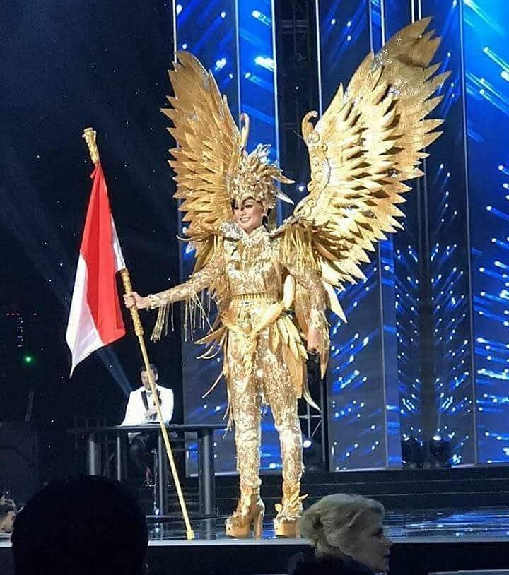 febrendaponto's tweet photo. #MissUniverse 
#Indonesia https://t.co/DYFcQdST6m