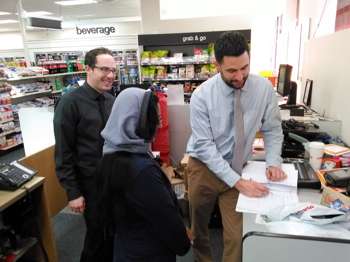 NVozzella's tweet photo. @robin5norman @JohnSkinnerCVS @Bronditate morning huddle @cvs1022 https://t.co/jdaSEt7XVu