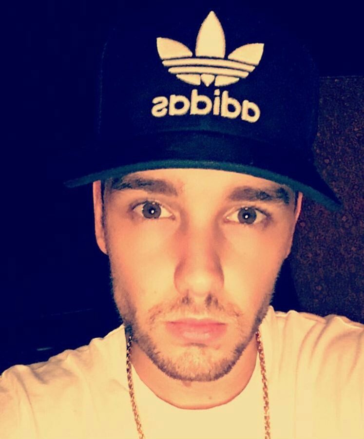 withliampay's tweet photo. @LiamPayne 

"Bless me with your laugh
Bless me with your sweet eyes
Bless me with your soft voice
Bless me with your existence." https://t.co/n2tC1p0sKk
