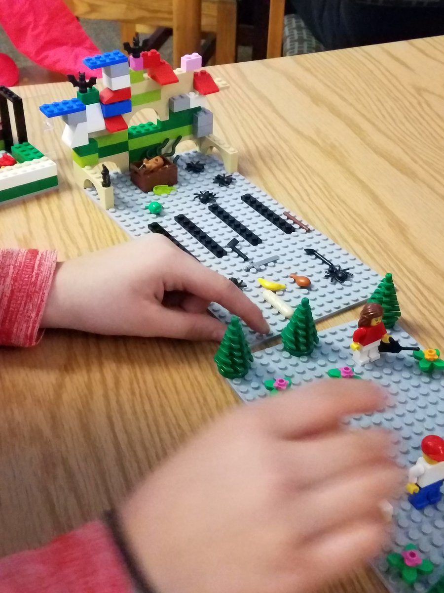 PES_Library's tweet photo. My Create digital stories! Grade 5 - what a success!! @KListNH thank you for your support!! #connect2psd #inspiringsuccess #mycreate https://t.co/71aypFtNKM