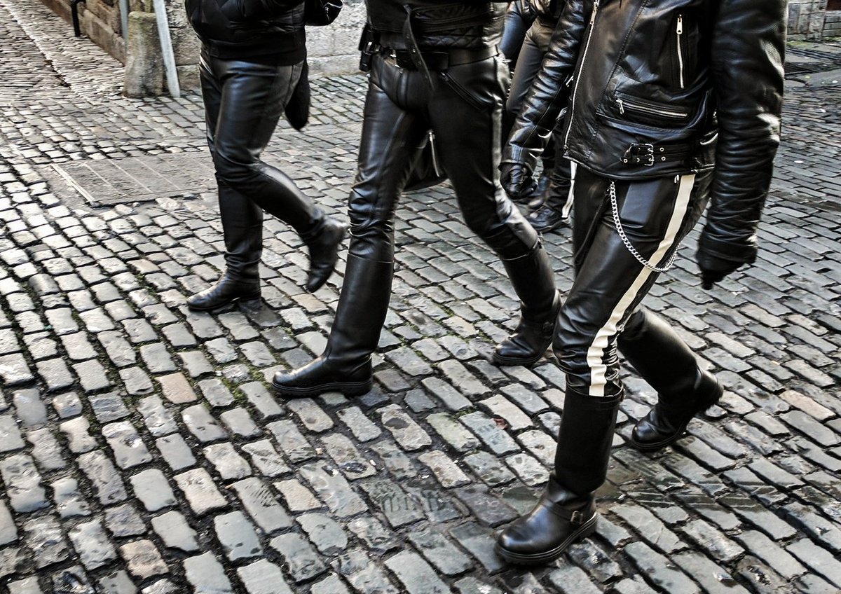 BristolUniform's tweet image. Pounding the cobbled streets of Dublin in #leather @leatherpridedub