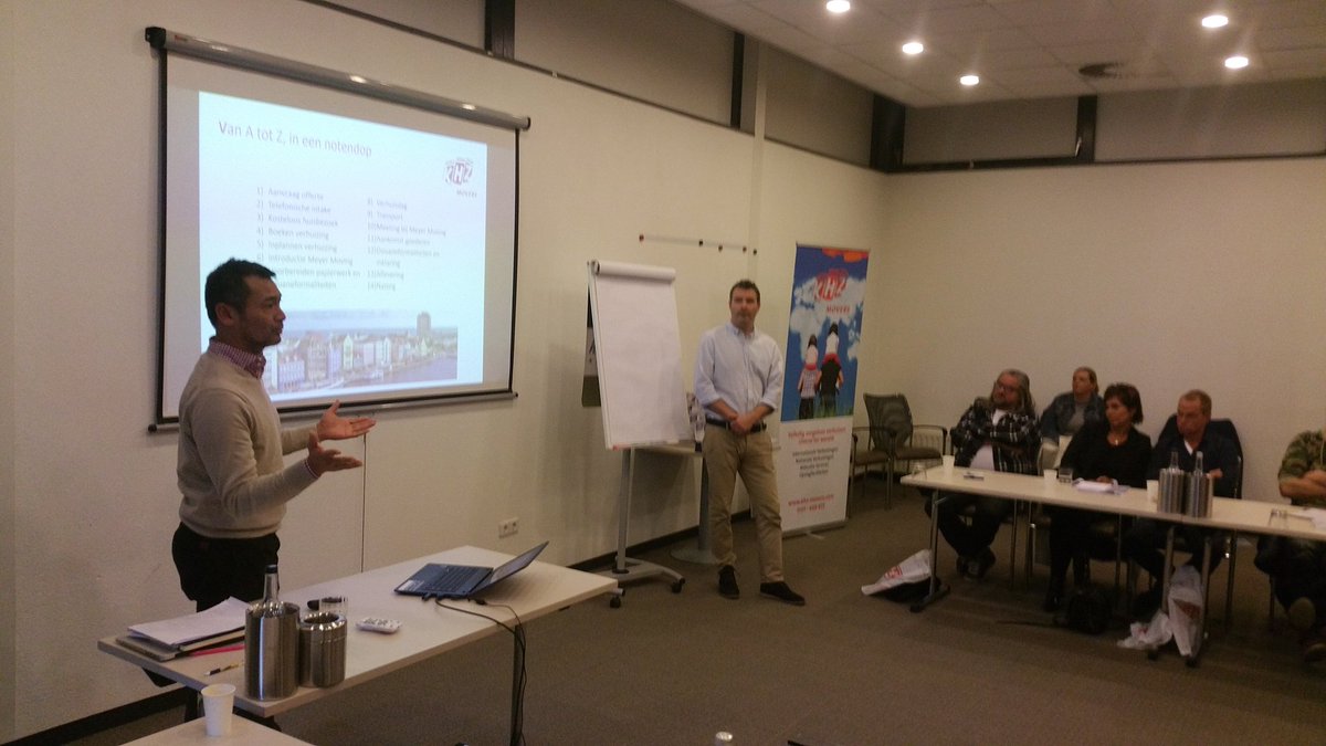 Volop aandacht voor de presentatie door @KHZMovers over verhuizen naar Curaçao. #Seminar #Emigratie #Curacao