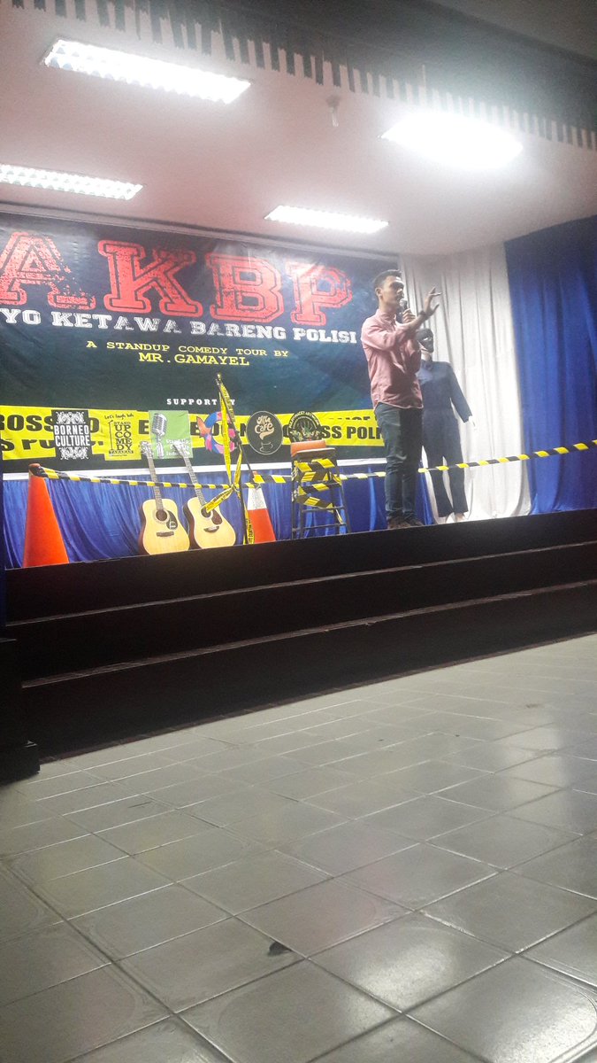Opening Act #AKBP malam ini ada <a href="/bamzhariawan/">Bamz Hariawan</a> dari <a href="/StandUpBPN/">StandUp Comedy Balikpapan</a> 👏👏👏👏👏👏👏