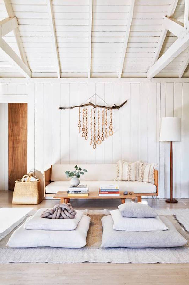 DesignInColorNY's tweet photo. An old hunting lodge is #transformed into a beautiful, laid back home w/earthy tones, via @myscandihome. https://t.co/l0RNbrShGY #design https://t.co/HpKew6PaIt