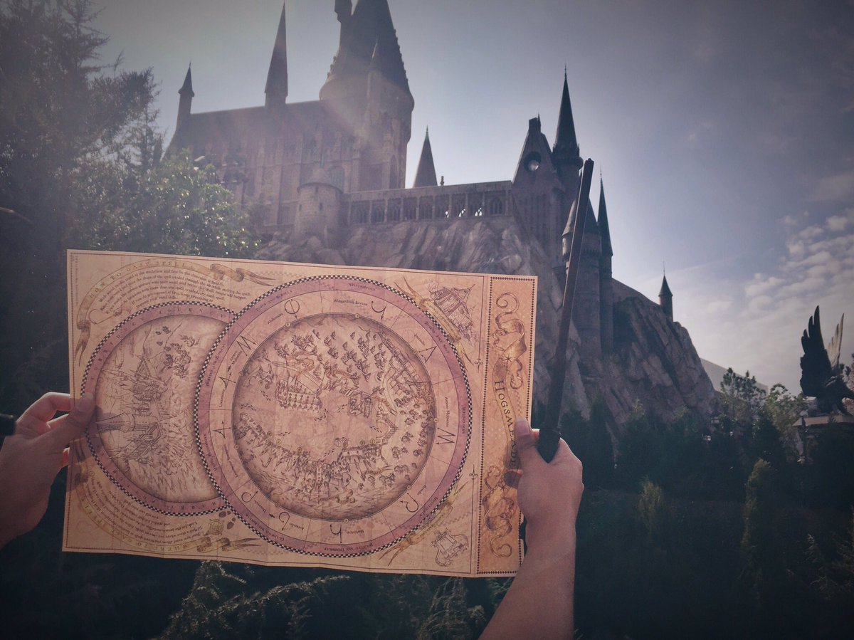 officialfye's tweet photo. Good morning Potterheads! It's day 2 of A Celebration of Harry Potter, where in the (magical) world should we head to next #IWantToBeAWizard https://t.co/cfIZI7vMmt