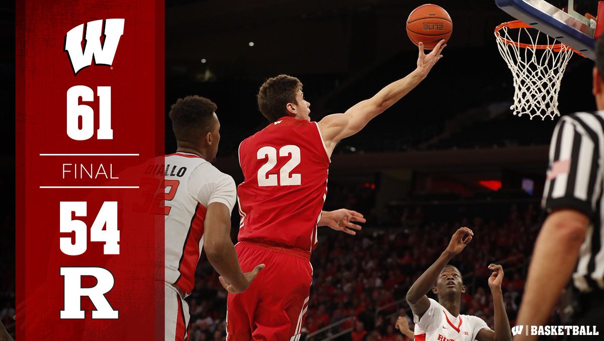 BadgerMBB's tweet photo. Big stage. BIG performance.
New York, meet Ethan Happ.

#AllTheWayUp ☝️ https://t.co/B75VKIcBvx