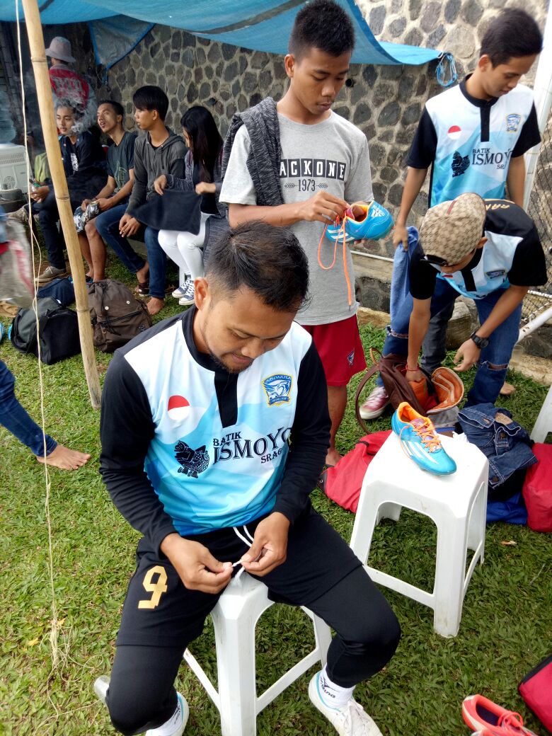 abang <a href="/tama_milanisti/">Rahesatama .R</a> kalem