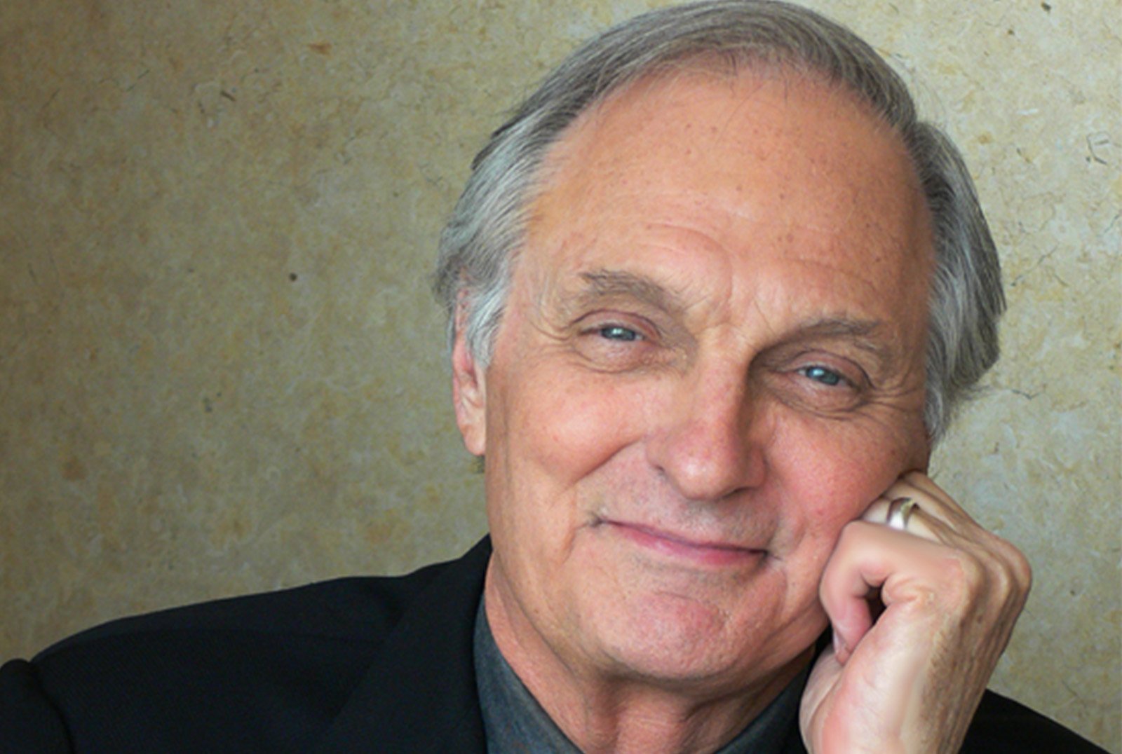 FELIZ CUMPLEAÑOS, ALAN ALDA! / HAPPY BIRTHDAY, ALAN ALDA! (81)     