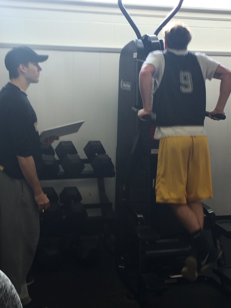 randolphmlax's tweet photo. Ending week 1 with some testing. Hard work pays off. #catlax2017 https://t.co/uyiOasHLPW
