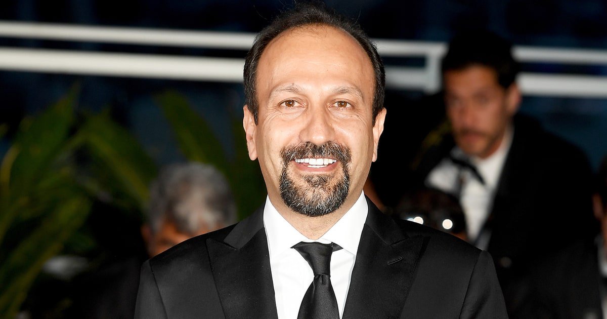usweekly's tweet photo. Iranian director Asghar Farhadi cannot attend the #Oscars due to Donald Trump's #MuslimBan: https://t.co/qZ5yTwgdSE https://t.co/8tAs8AwJ6z