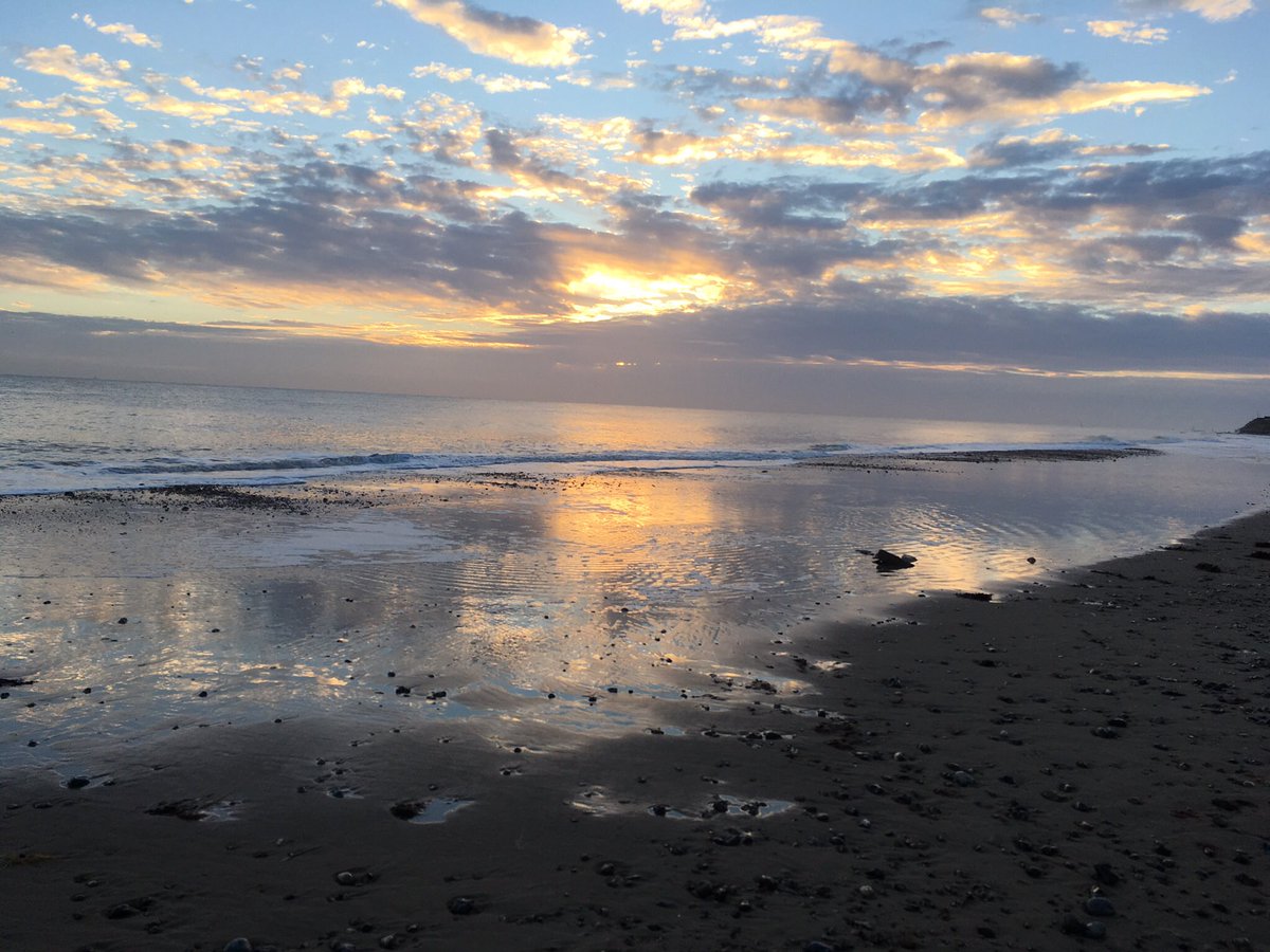 RevCoastalGroup's tweet photo. Join us for Holy Communion tomorrow #Hempstead church 10.30am. Joint service #Norfolk #Bacton #Walcott #Happisburgh #SeaPalling #Lessingham https://t.co/E9vZTkSu97