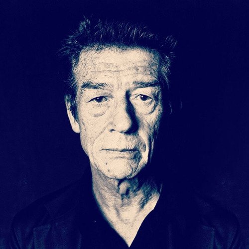 Ollivanderstty's tweet photo. Ollivanders está de luto hoy. Varitas al cielo por John Hurt, nuestro Garrick Ollivander. https://t.co/76uNmCFTfh