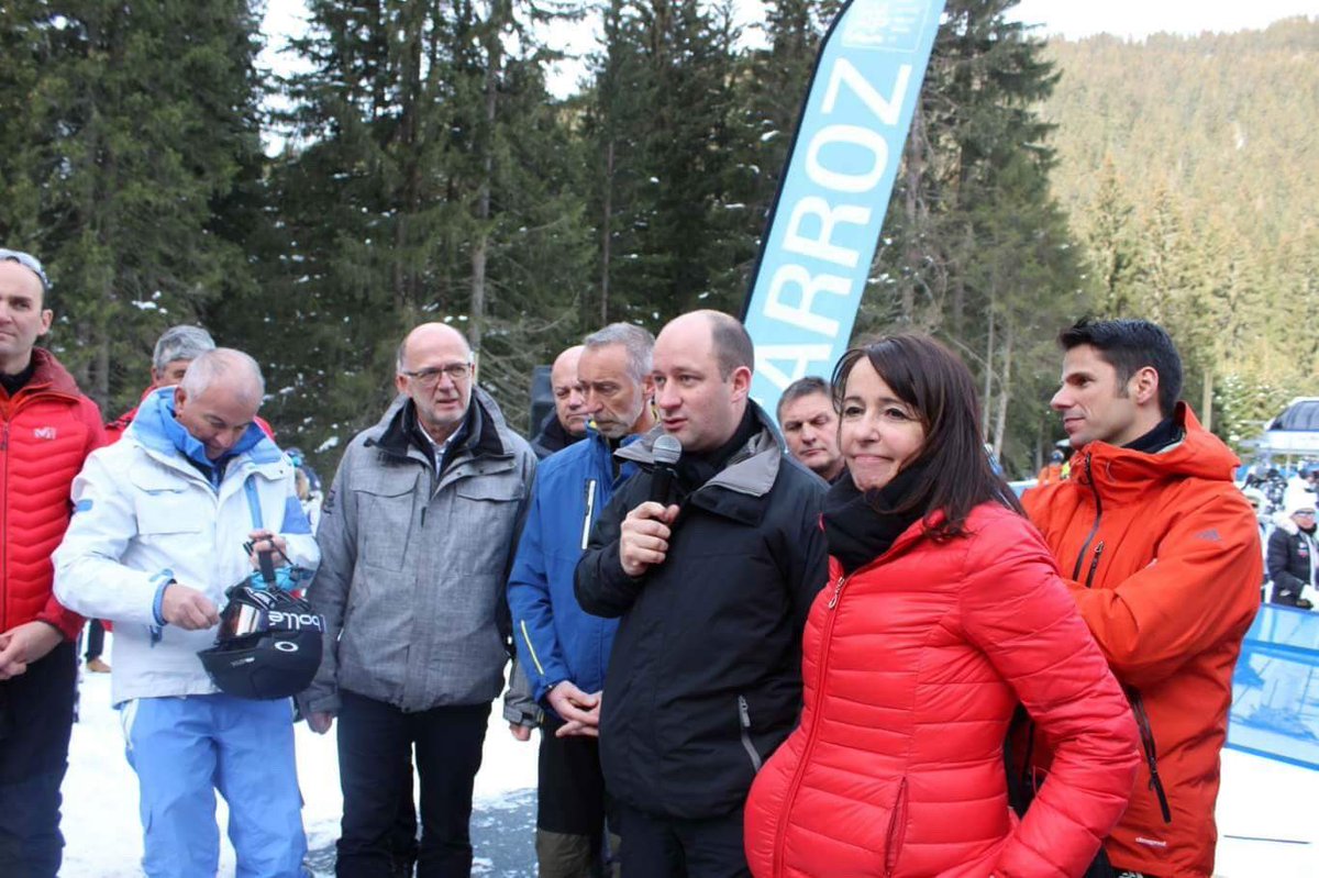 loichervepublic's tweet photo. Très belle inauguration aujourd'hui du télésiège de la tête des Saix à @Les_Carroz d'Arâches. #ski #arâches #lescarroz #2ccam #flaine https://t.co/trDzrmyrHV
