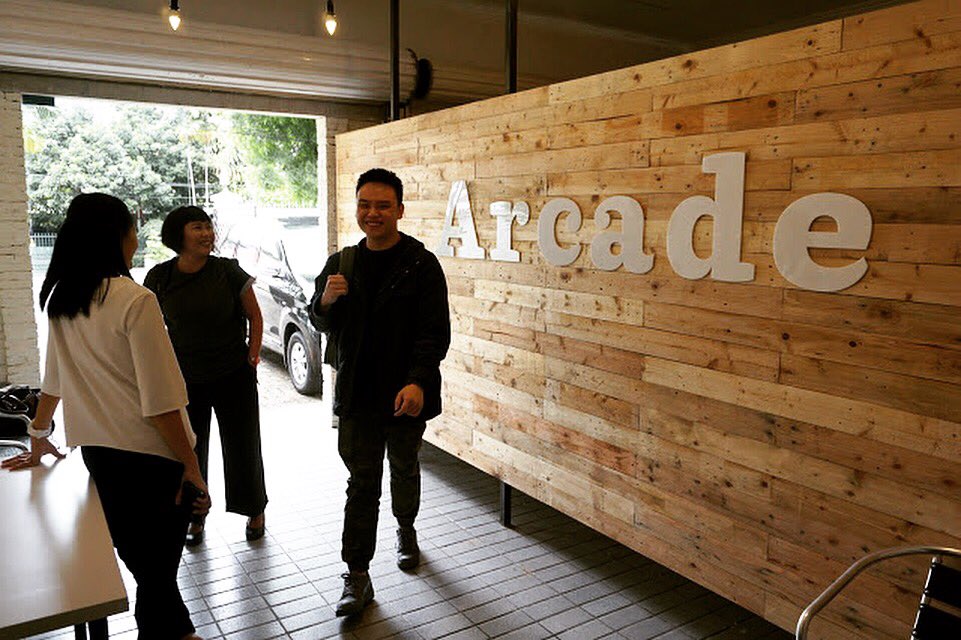 ArcadeIDN's tweet photo. Welcome to Arcade Indonesia new office. Let's take a tour on its 1st day #arcademovingup https://t.co/suGbQhnAC1